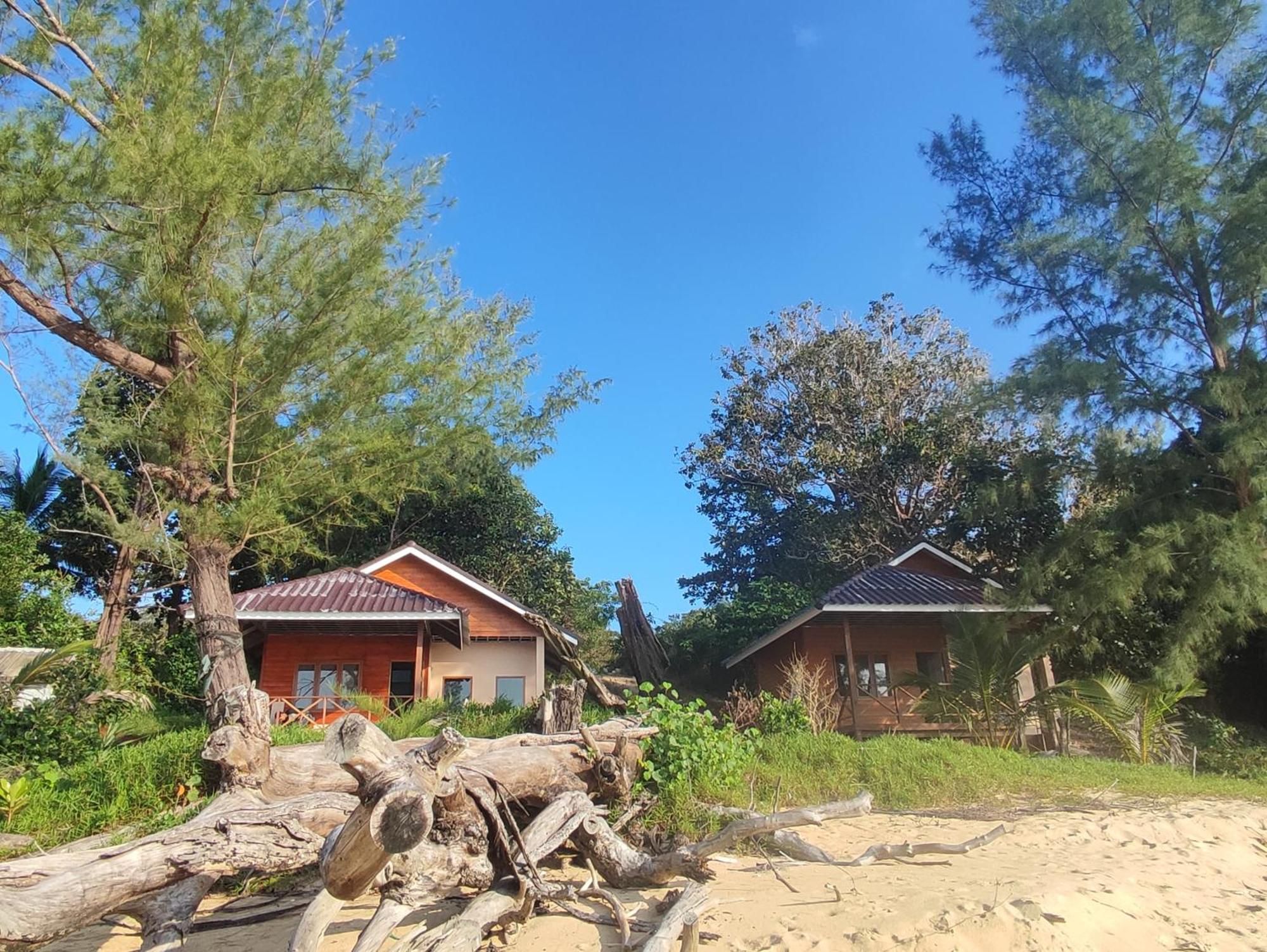 Jansom Bungalow 2 Koh Phayam Exterior foto